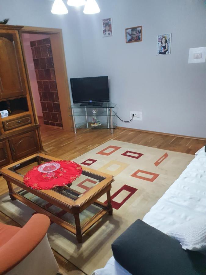 Apartament Cu Trei Camere Băile Herculane Eksteriør bilde