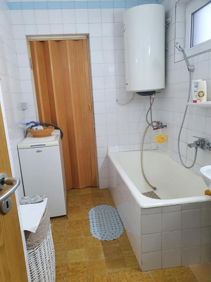 Apartament Cu Trei Camere Băile Herculane Eksteriør bilde